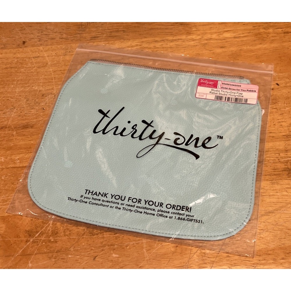 Thirty One Blue‎ Skies For you Pebble 834A One Flap Rabat Studio